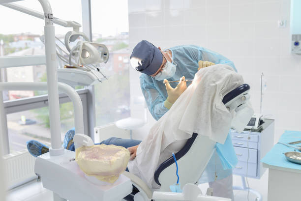 Best Dentist for Tooth Abscess  in Allyn, WA